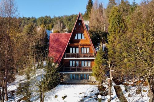 Tresna Ski Chalet | BUKOWA Jezioro Żywieckie Beskid Żywiecki Śląski Sauna Jacuzzi Kominek Morsowanie Tresna Żywiec Szczyrk