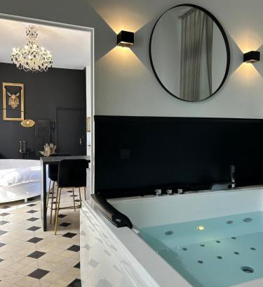 Limay Apartment | Bulle royale jaccuzi au château à 35 min de Paris