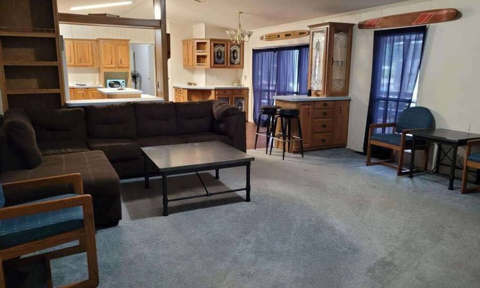 Jefferson Cabin | Bullfrog Marina RV Park and Cabins