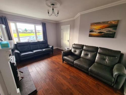 Bundoran House | Bundoran Seaside Stays House - WiFi, large spacious home