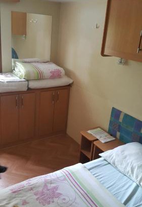 Municipality of Oprtalj Apartment | BUNGALO 2 SOBE I MALI D,BORAVAK S KUHINJOM I terasa