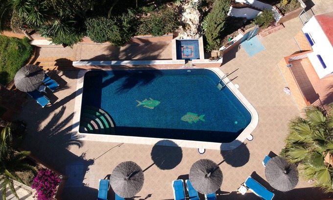 Arenas House | Bungalow 2-4 persons, pool, AC, WIFI, sea view, sand beaches in Torre del Mar