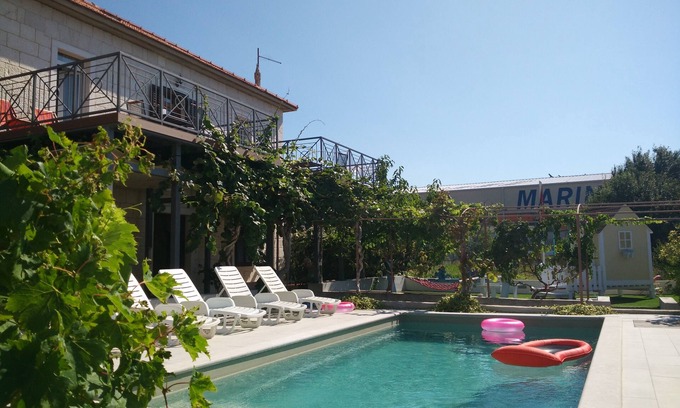 Seget Donji House | Bungalow, first row to the sea