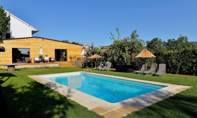 Salsas Cabin | Bungalow do Castanheiro