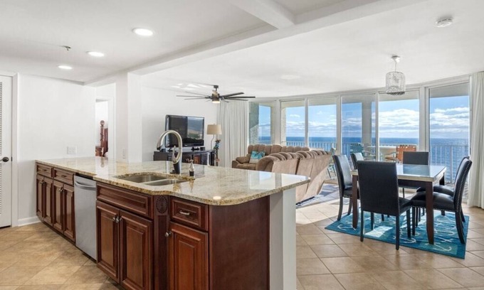 Long Beach Apartment | Bunta's Beach Haven