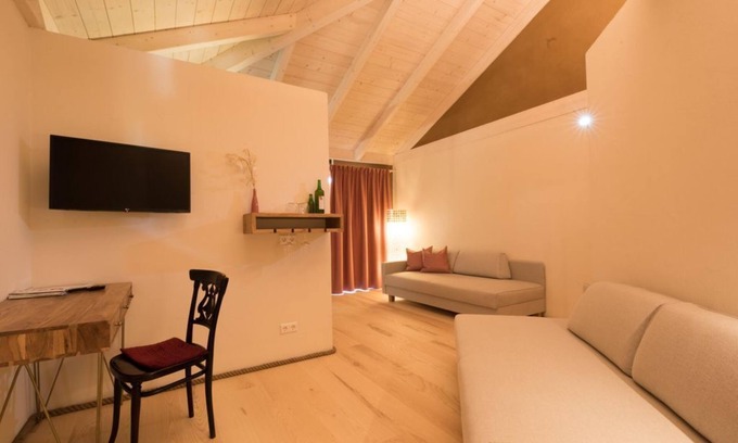 Sankt Georgen am Langsee Bed & Breakfast | Burgunderrot - Winzerzimmer Weingut Georgium