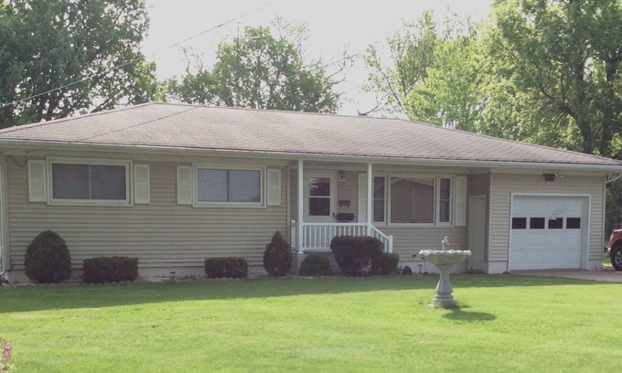 Burlington House | Burlington Rental House