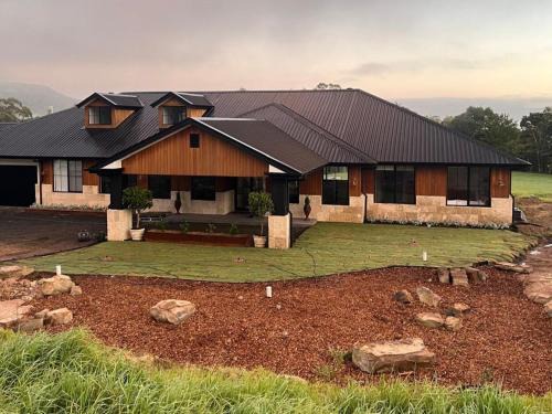 Beaumont House | Burrugin Lodge