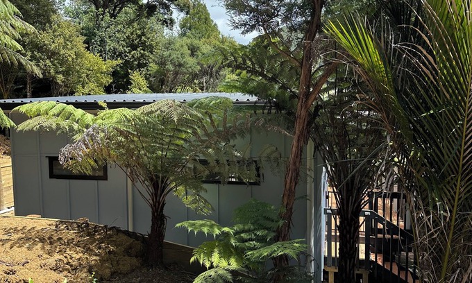Huia Apartment | Bush & Beach Bliss: Private Self Contained Unit - Te Huia Haven