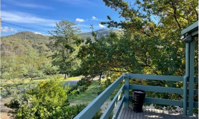 Goughs Bay House | Bush Views Gough's Bay