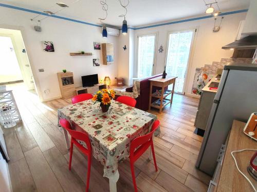 Pallanza Apartment | Butterfly Apt in Suna with garage