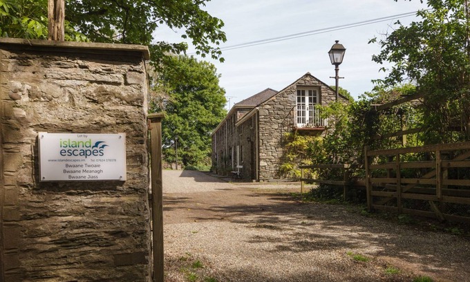 Kirkmichael Cottage | Bwaane Jiass - a holiday cottage that sleeps 2 guests in 1 bedroom