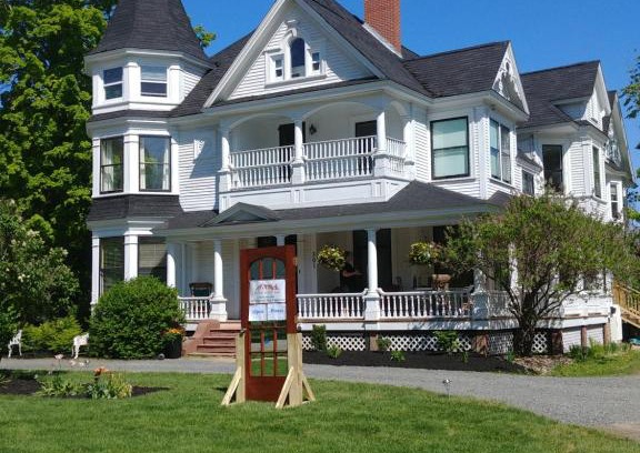 Fredericton Bed & Breakfast | By The River B&B
