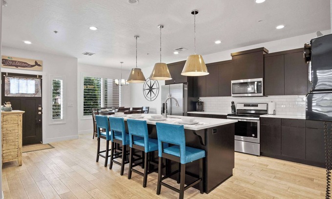 Washington Fields Condo | By the Sea | Ocean Vibes in the Desert!