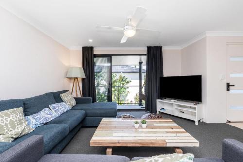 Byron Bay Apartment | Byron Bay Accom Unit 3 5-9 Somerset Street - Summer Central