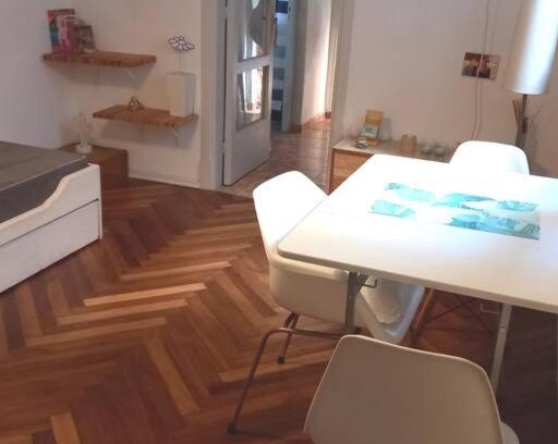 Cordon Apartment | Cálido apartamento a 8 cuadras del mar y a 3 de 18 Julio Estarán acompañados por una gatita que vive alli