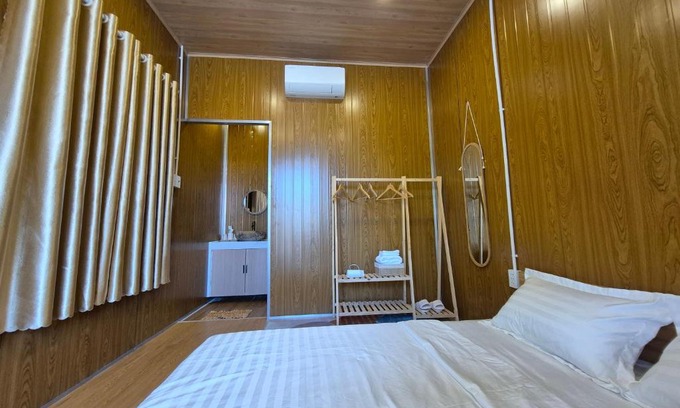 Ninh Hai House | Cây Trôm Homestay