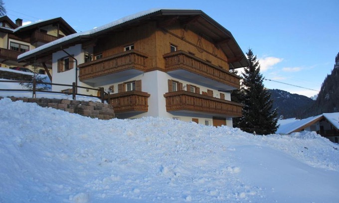 Campitello di Fassa Apartment | Cèsa Chri e Sofì