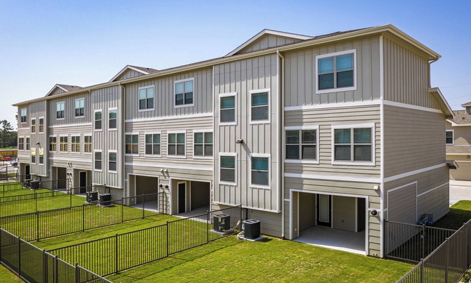 Willowbrook Apartment | C Creek 4316 I New Construction 2Bd Apt I Gated