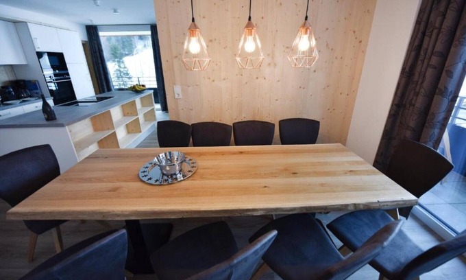 Kappl Apartment | C(h)illas Appartements- Apartment 8-10 persons 4 bedrooms direct ski slope