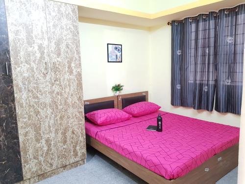 Mahadevapura Hotel | C Suites - Carolina