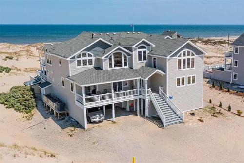 Corolla House | C9703 Oceanfront Luxury Retreat in Carova, Private Pool & Hot Tub - Prices Reduced!