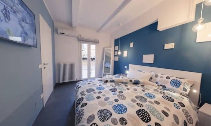 San Donato Apartment | Ca de la Torre - Cozy apartment within walking distance of the two towers