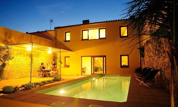 Castellet House | Ca l'Helena. Enjoy the Penedès, the wine region of Barcelona