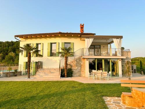 Brda Apartment | Ca' S Lorenz - A Luxury 100m2 Apartment in a Chic Vineyard Villa