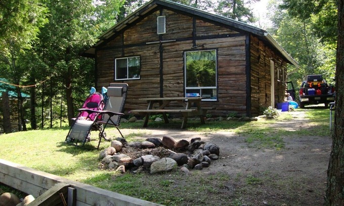 Farleys Corners Cottage | Beachview Cottage on Commanda Lake