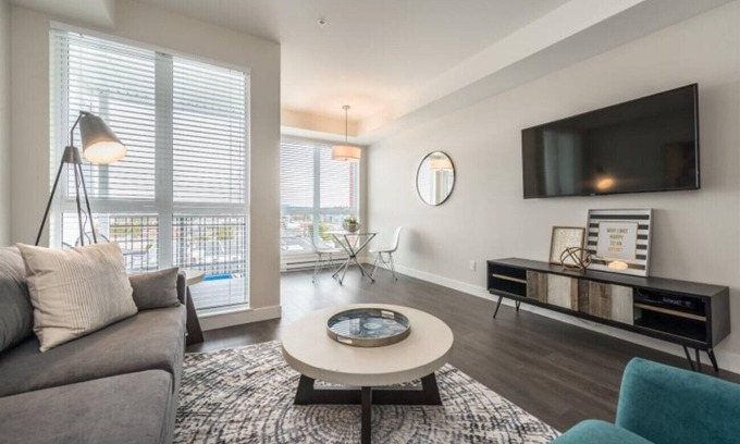 Downtown Victoria Condo | Be the dapper cityzen in Cityzen