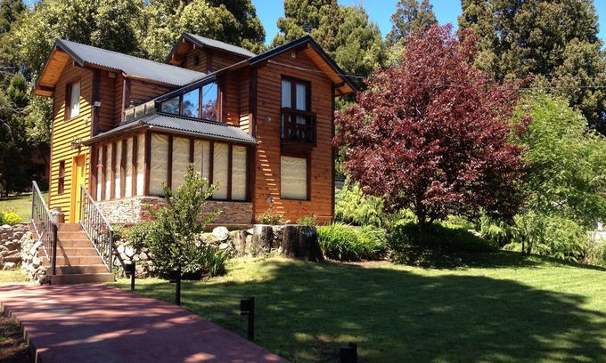 Playa Bonita Cabin | Cabaña acogedora en el Bosque de Bariloche