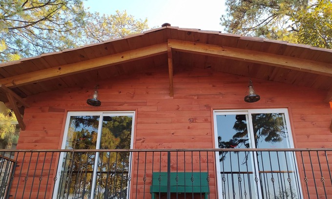 Mazamitla Cabin | Cabaña Chefora Completamente de Madera