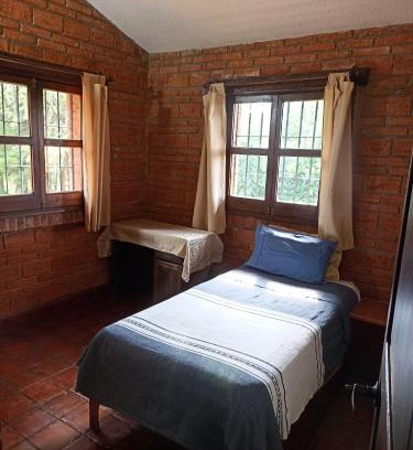 Tzintzuntzan House | Cabaña de los Sentidos