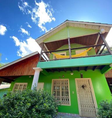 Ciudad Del Este House | Cabaña del lago Doña Clara
