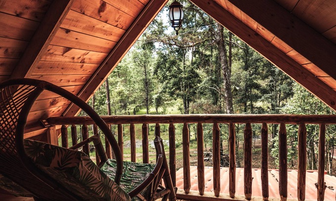 Acaxochitlan Cabin | Cabaña Mora en el Bosque de Acaxochitlán