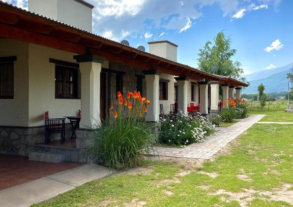 Tafi del Valle Cabin | Cabañas La Suyana