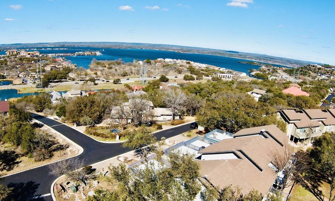 Horseshoe Bay House | Caballo Bay at Horseshoe Bay | Sylish Retreat with Stunning Lake LBJ Views, Pool