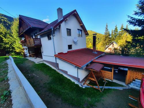 Rausor House | Cabana Denisa
