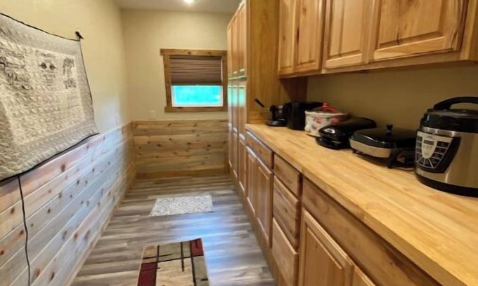 Emory House | Cabarndo 4/2 encl prk boat&trknn
