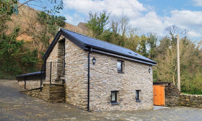 Sulby Cottage | Cabin ∙ 1 bedroom ∙ 2 guests