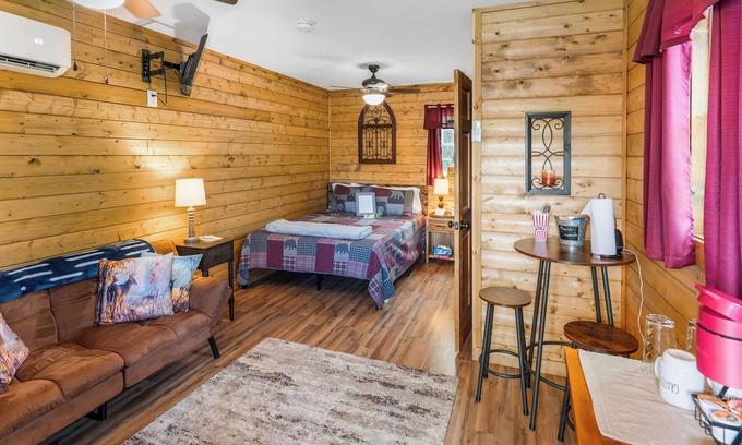 Moravian Falls Cabin | Cabin 3, the delightful Joy cabin in the heart of Moravian Falls, NC