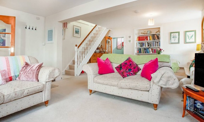 Polruan Cottage | Cabin ∙ 4 bedrooms ∙ 8 guests
