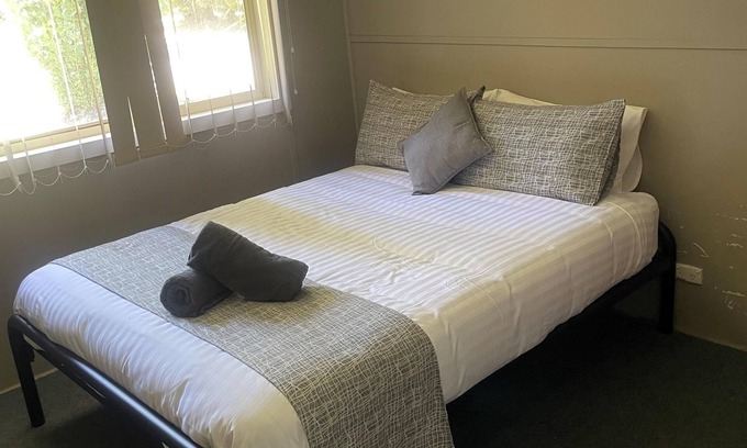 Thornton Cabin | CABIN 6 - Two Bedrooms, sleep up to 6