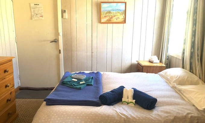 O'connell Bed & Breakfast | Cabin 8 - 2 rooms plus ensuite. Guests have access to all amenities