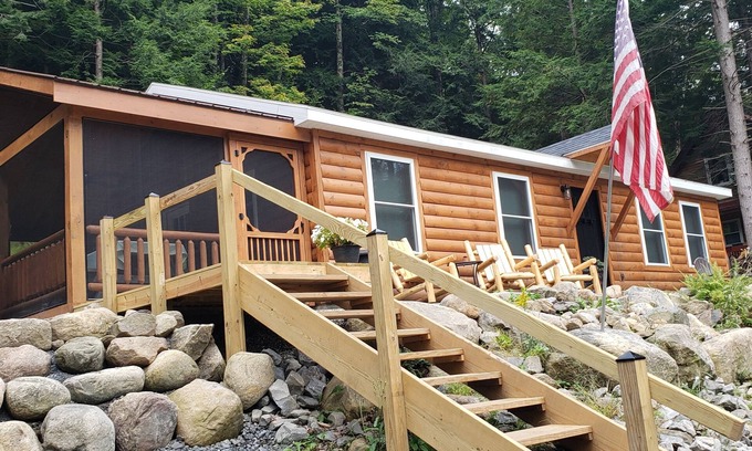 Corinth Cabin | Cabin, lake and moose.OH MY!
