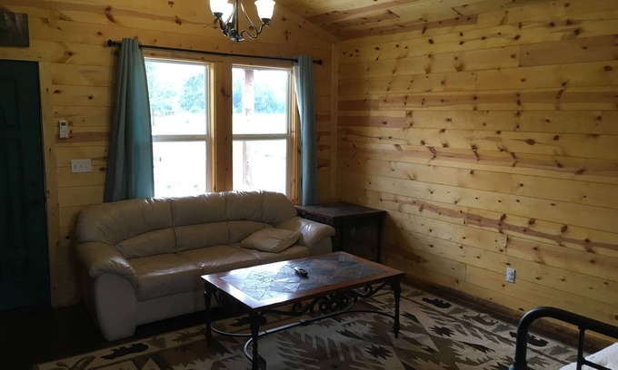 Paris Cabin | Cabin on the Ridge*
