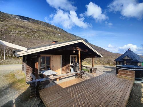Enontekio Ski Chalet | Cabin Pikku Saana