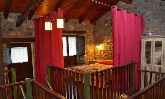 Villafeliz de Babia Cottage | Cabin Rincones between Babia and the moon for 4 people