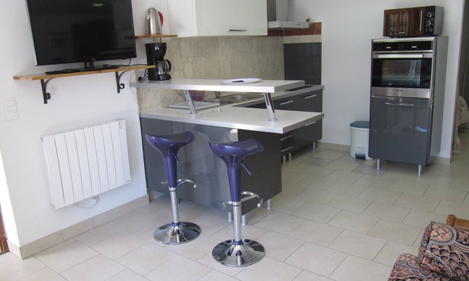 Cabris Apartment | Cabris, charming Provencal villa, sea view, near the village